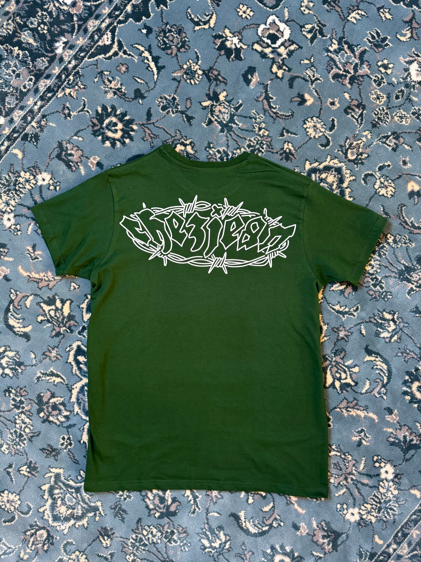 back logo tshirt