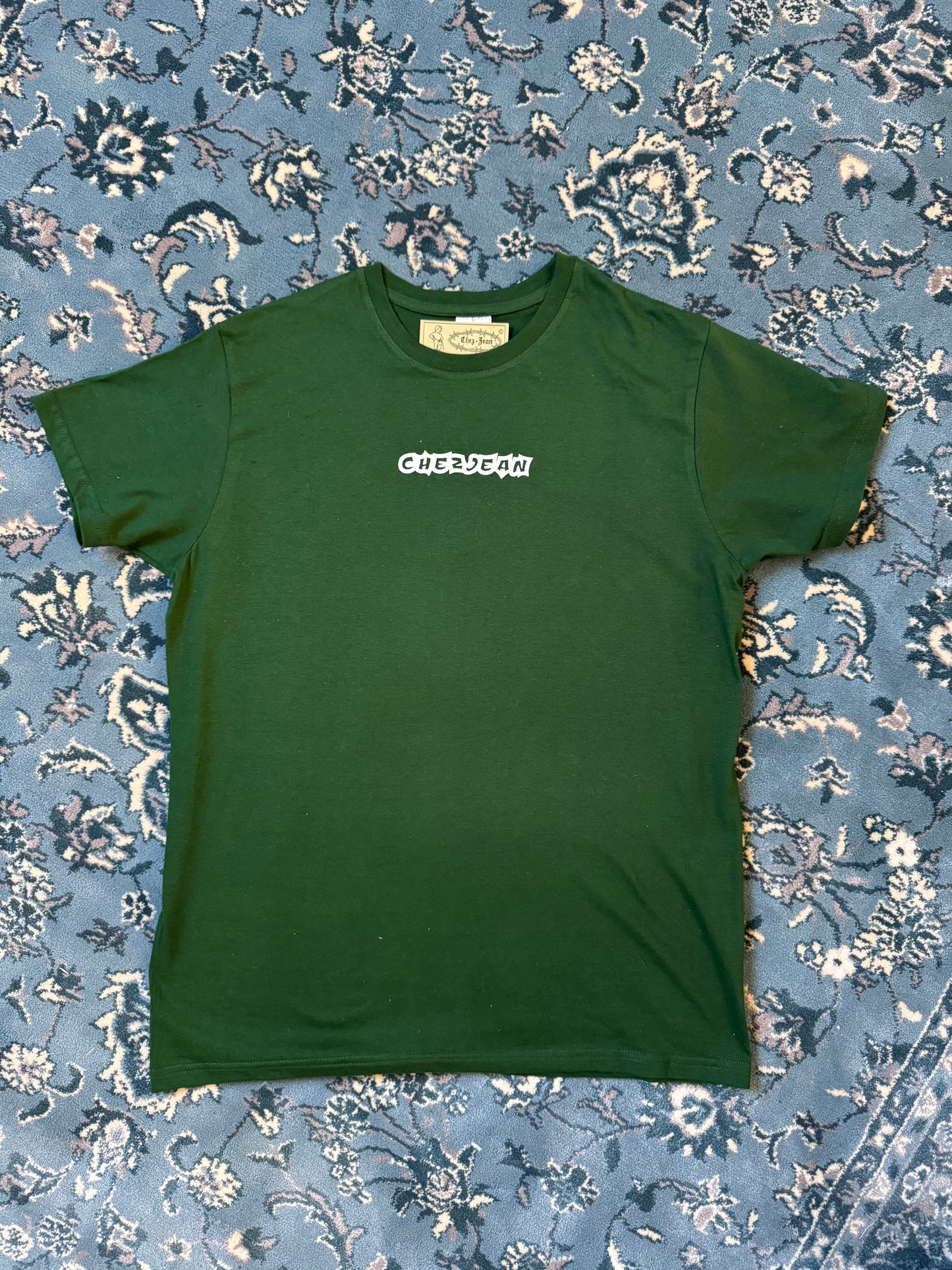 back logo tshirt